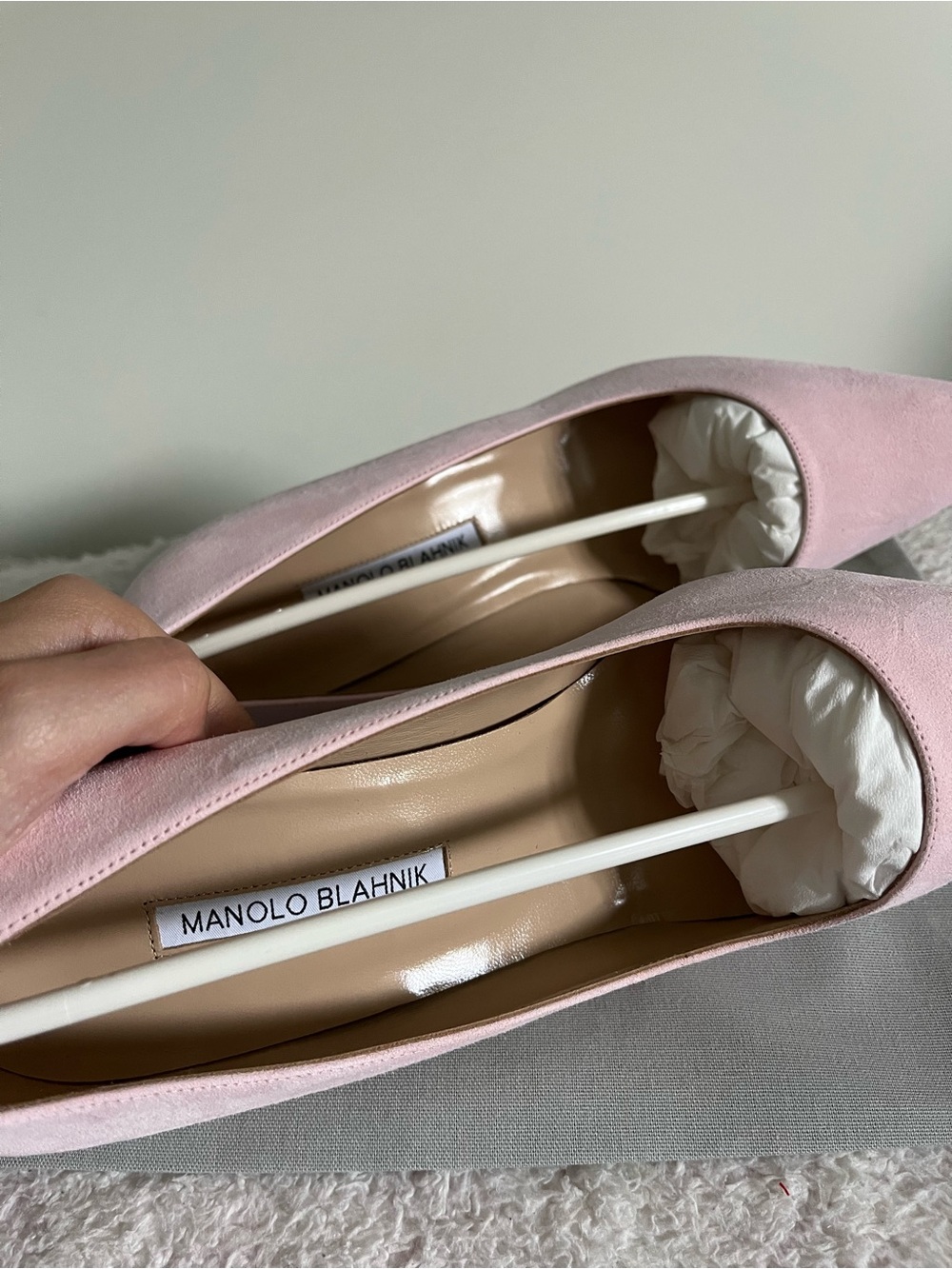 Manolo Blahnik BB 70 Pink Suede Pointed Toe Pump Shoes - Picture 4 of 6
